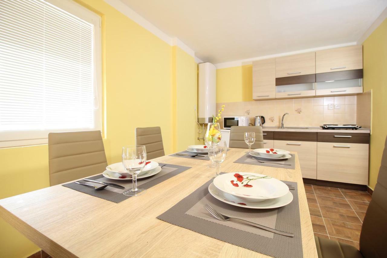 Apartmány včelka Hranice u Novych Hradu Exterior foto